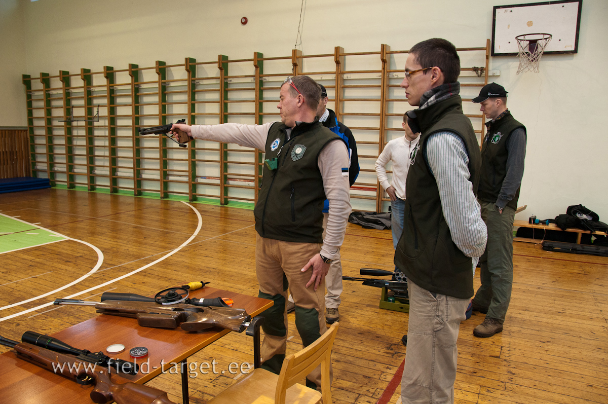 Meelis Kurvits, 2011.a MM-i kümnes, püstolit laskmas